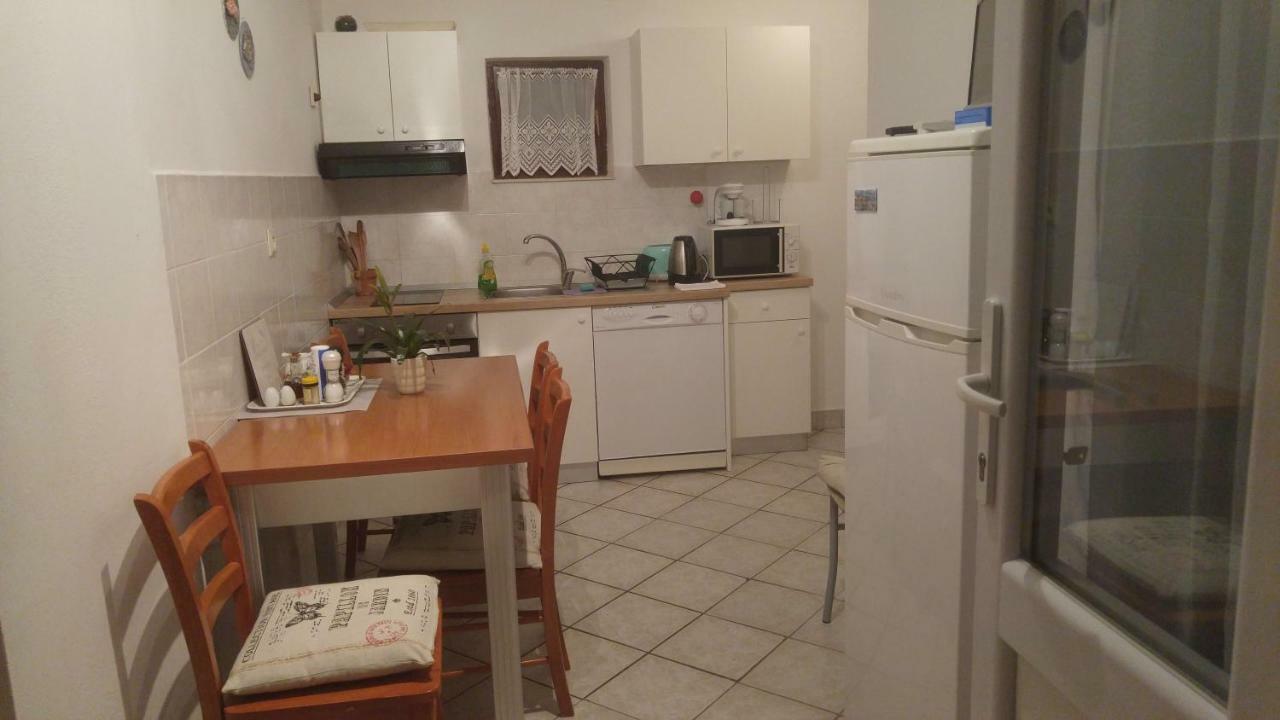 Vera Apartment 1 ロゴズニッツァ エクステリア 写真